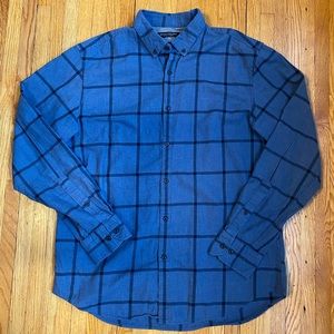Banana Republic men’s medium luxe Flannel Camden Fit button up